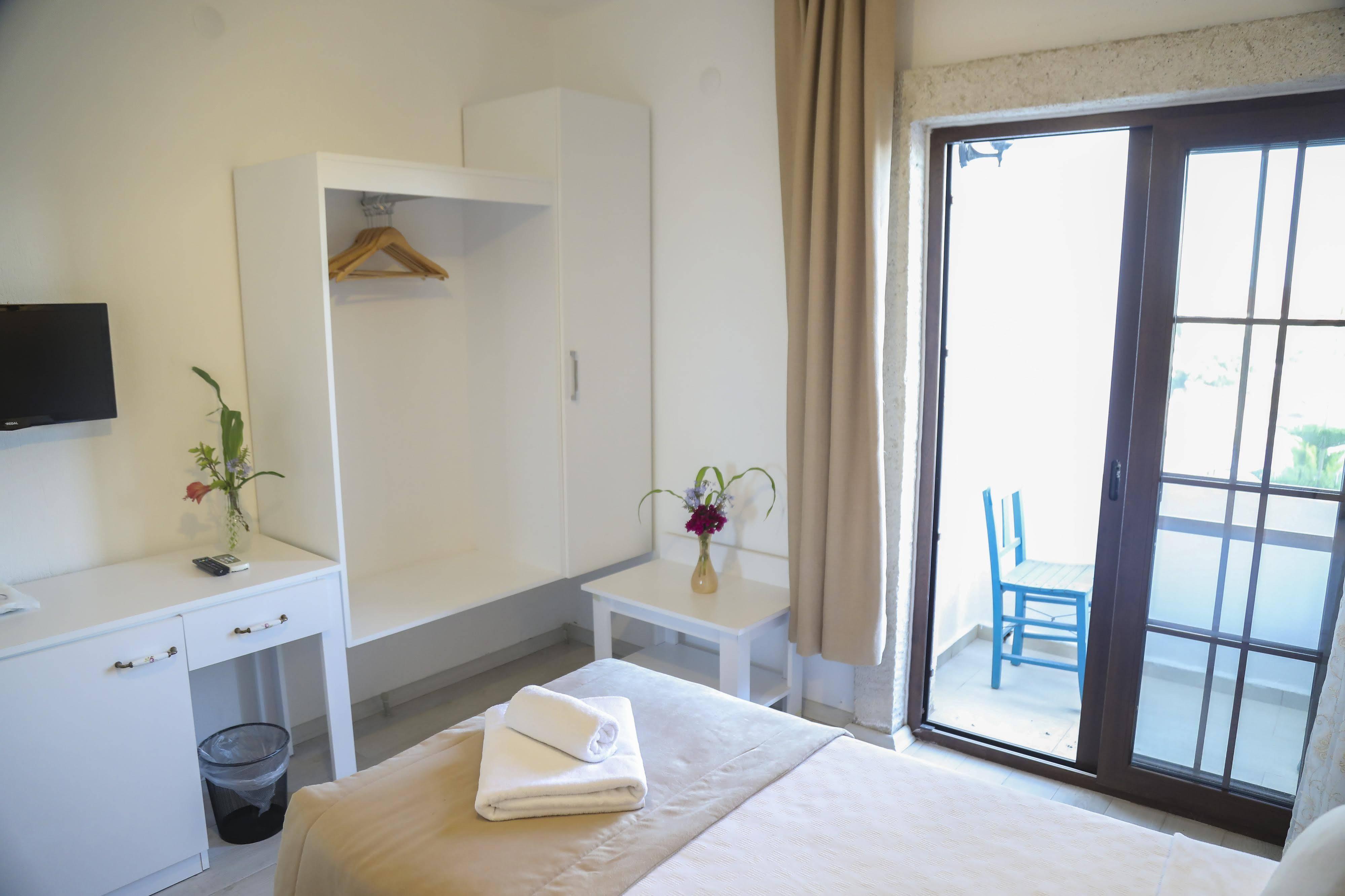 Aksu Hotel Alaçatı Exteriör bild